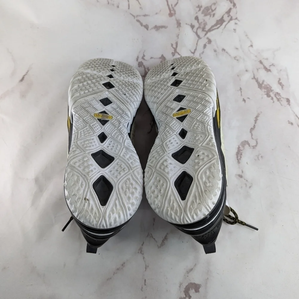 Nike LeBron 18 Lakers Home Mens 14 CQ9283-100 Amarillo Gold White Sneaker Shoe